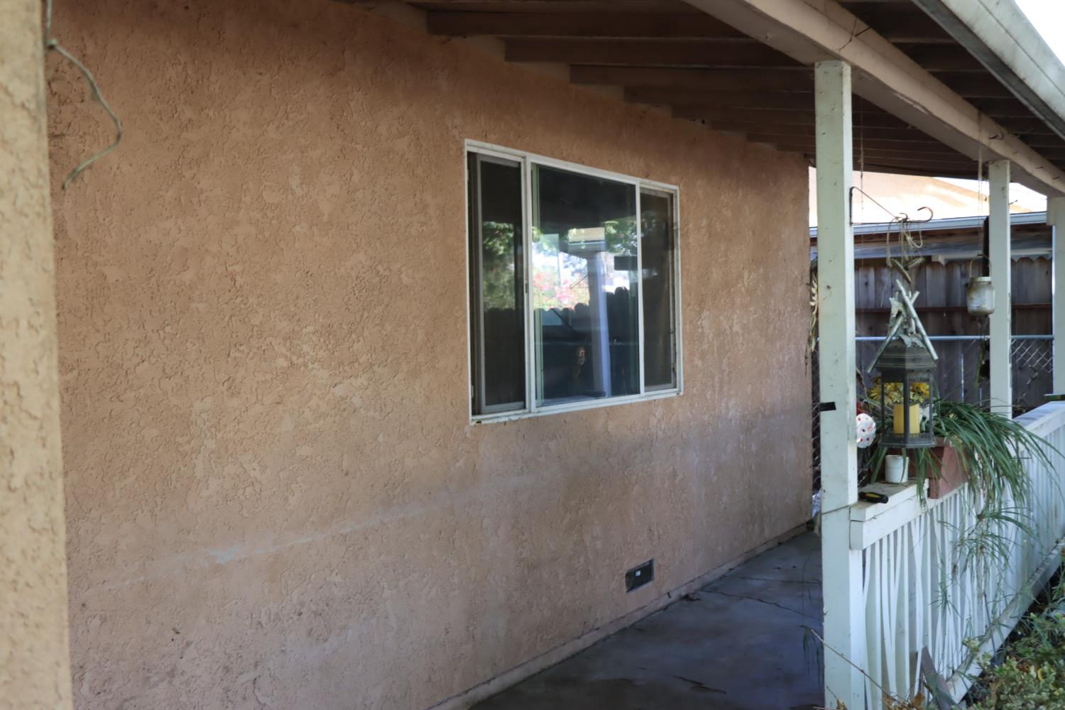 7161 Center St, Winton, CA 95388