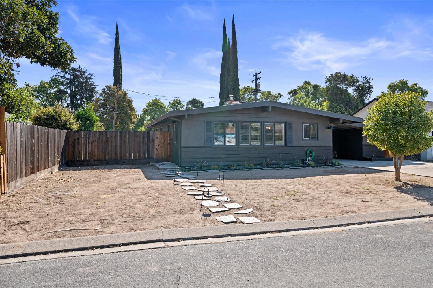 2108 O Farrell Ave, Modesto, CA 95350