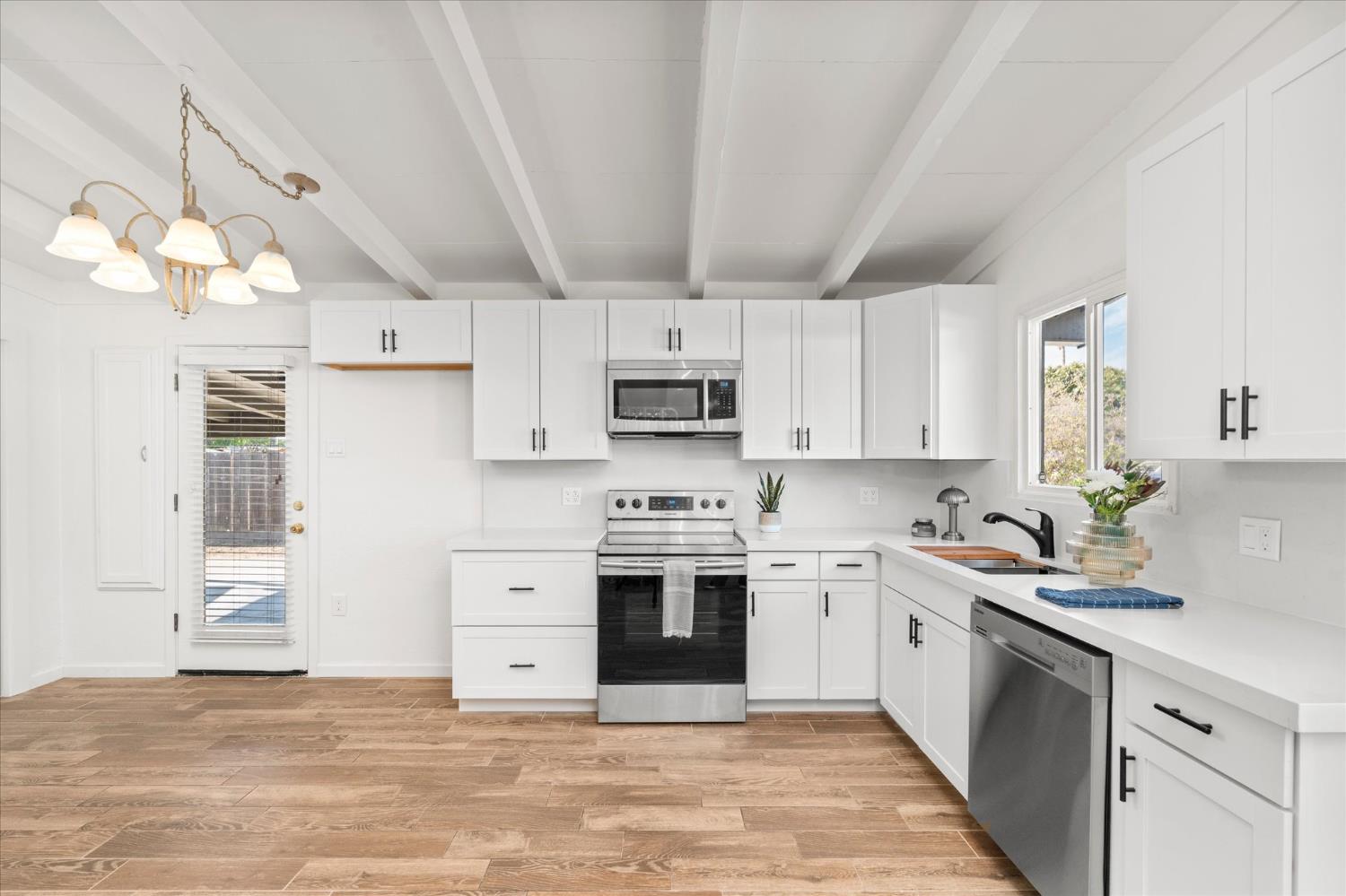 2108 O Farrell Ave, Modesto, CA 95350