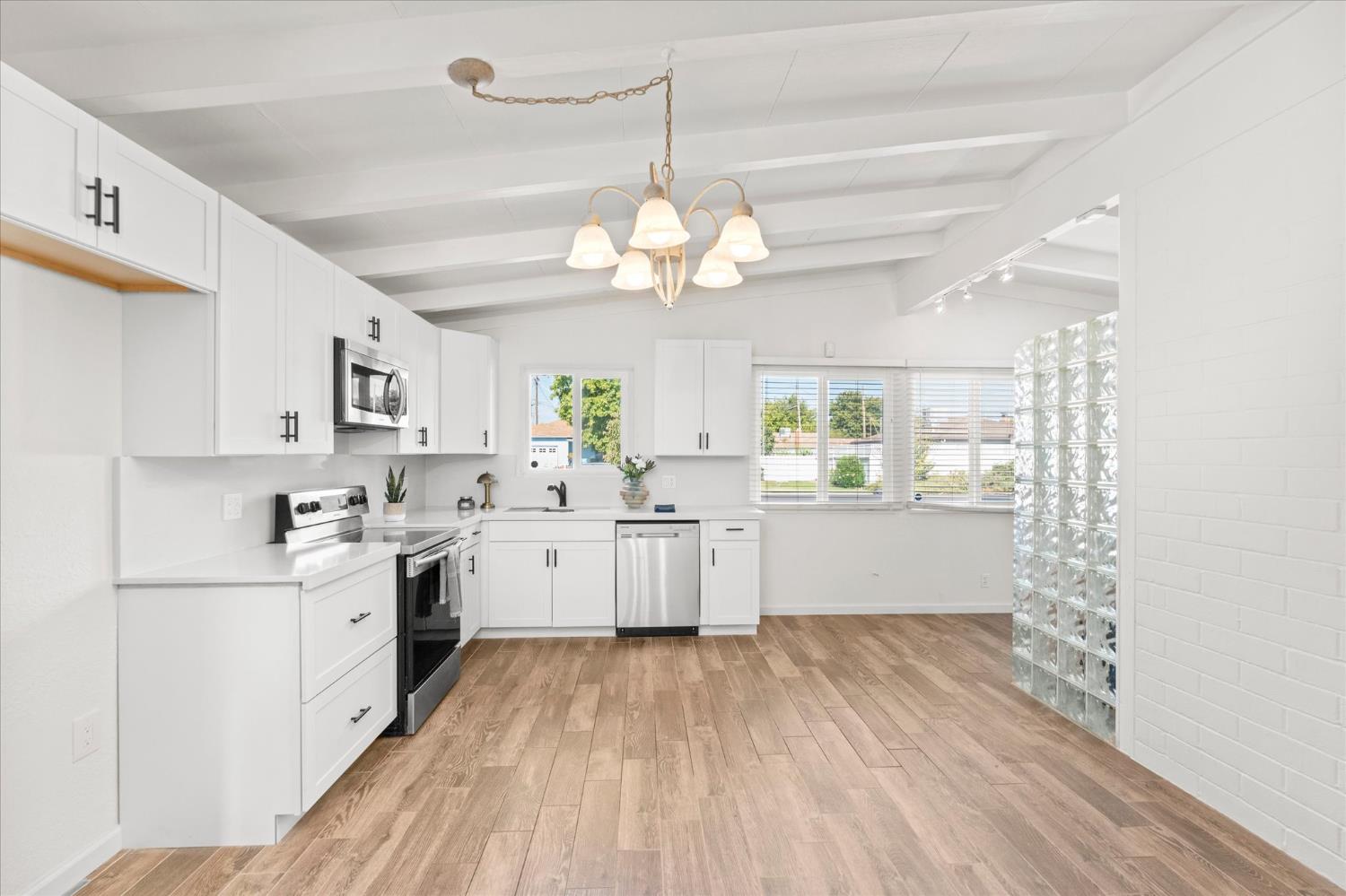 2108 O Farrell Ave, Modesto, CA 95350