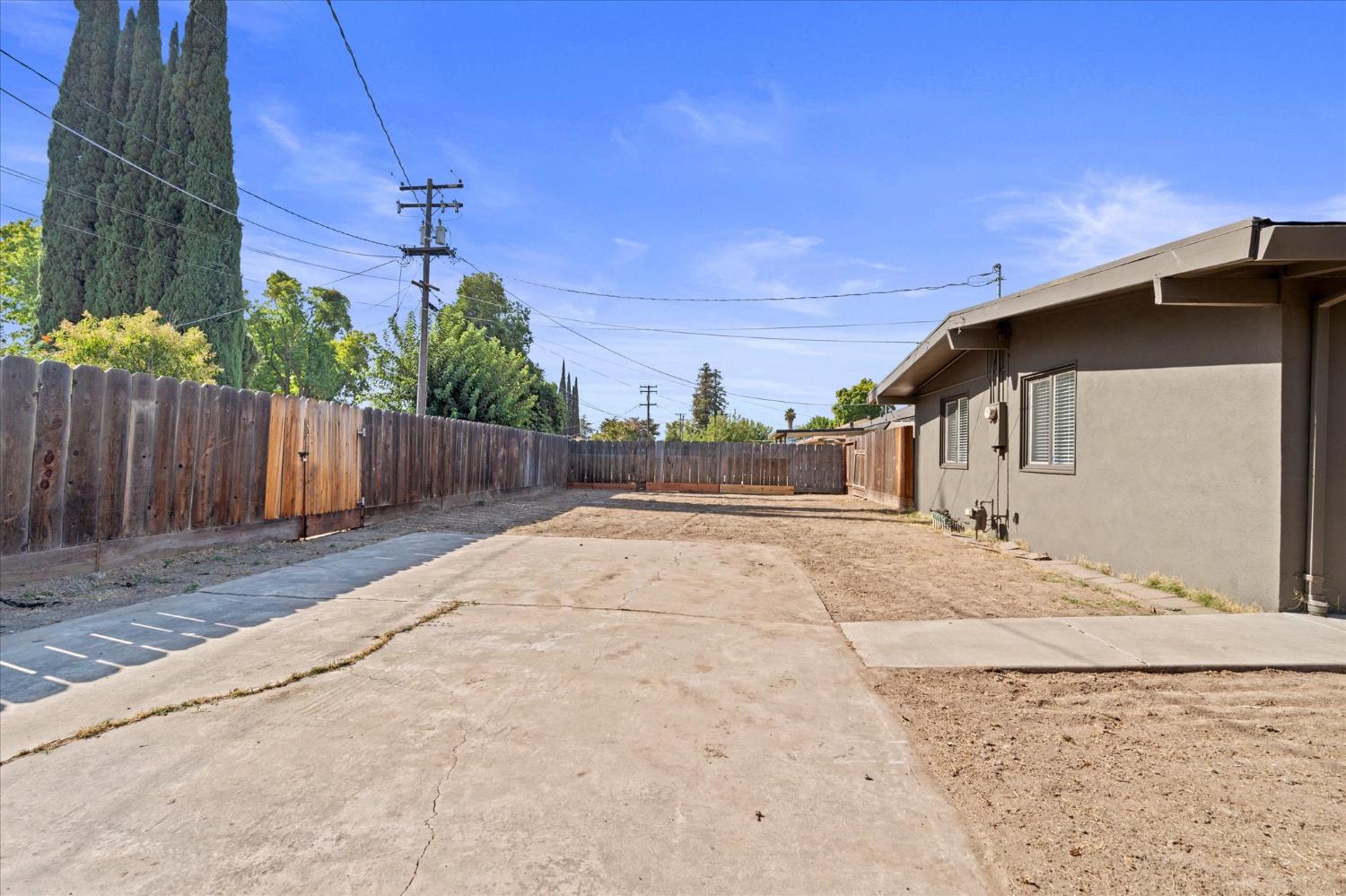 2108 O Farrell Ave, Modesto, CA 95350