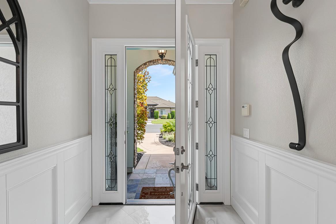 1546 Terracina Cir, Manteca, CA 95336