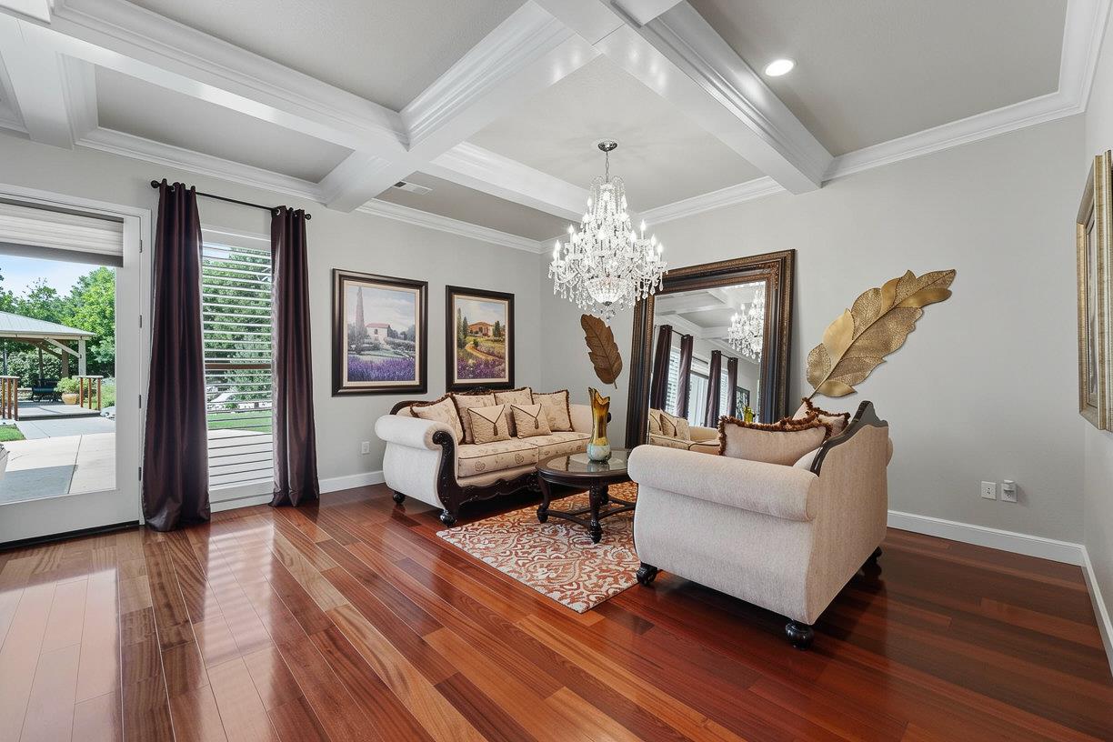 1546 Terracina Cir, Manteca, CA 95336
