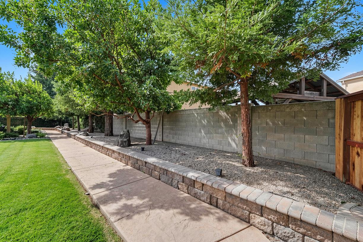 1546 Terracina Cir, Manteca, CA 95336