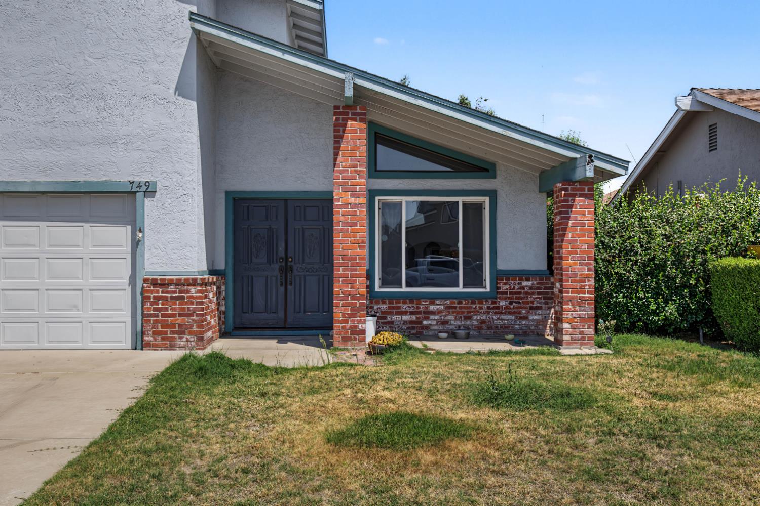 749 Meadow Way, Manteca, CA 95336