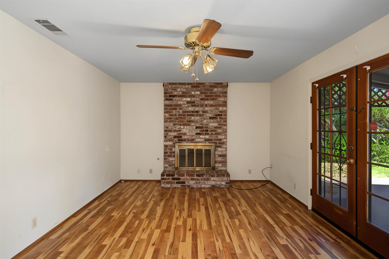 749 Meadow Way, Manteca, CA 95336