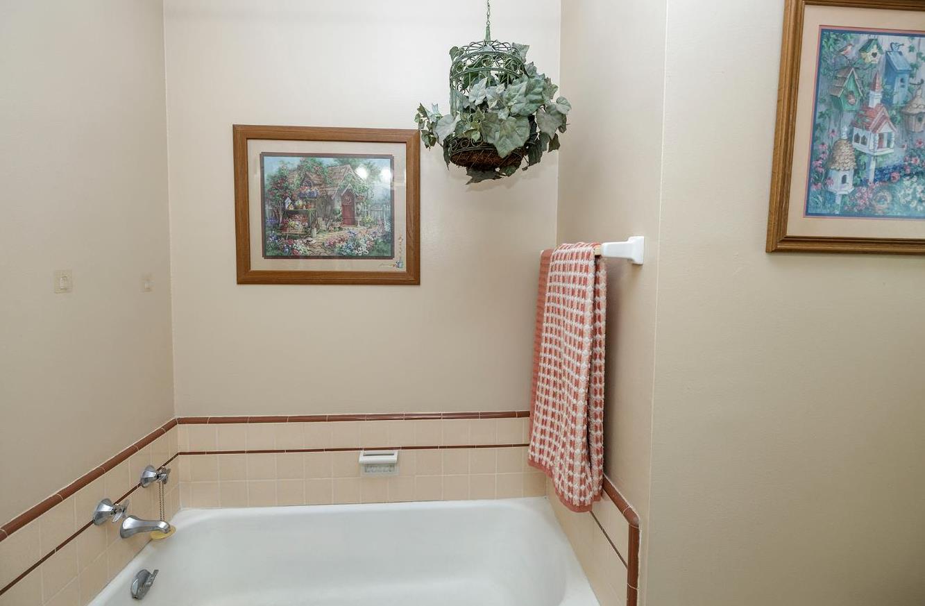 1815 E Marshall St, Turlock, CA 95380
