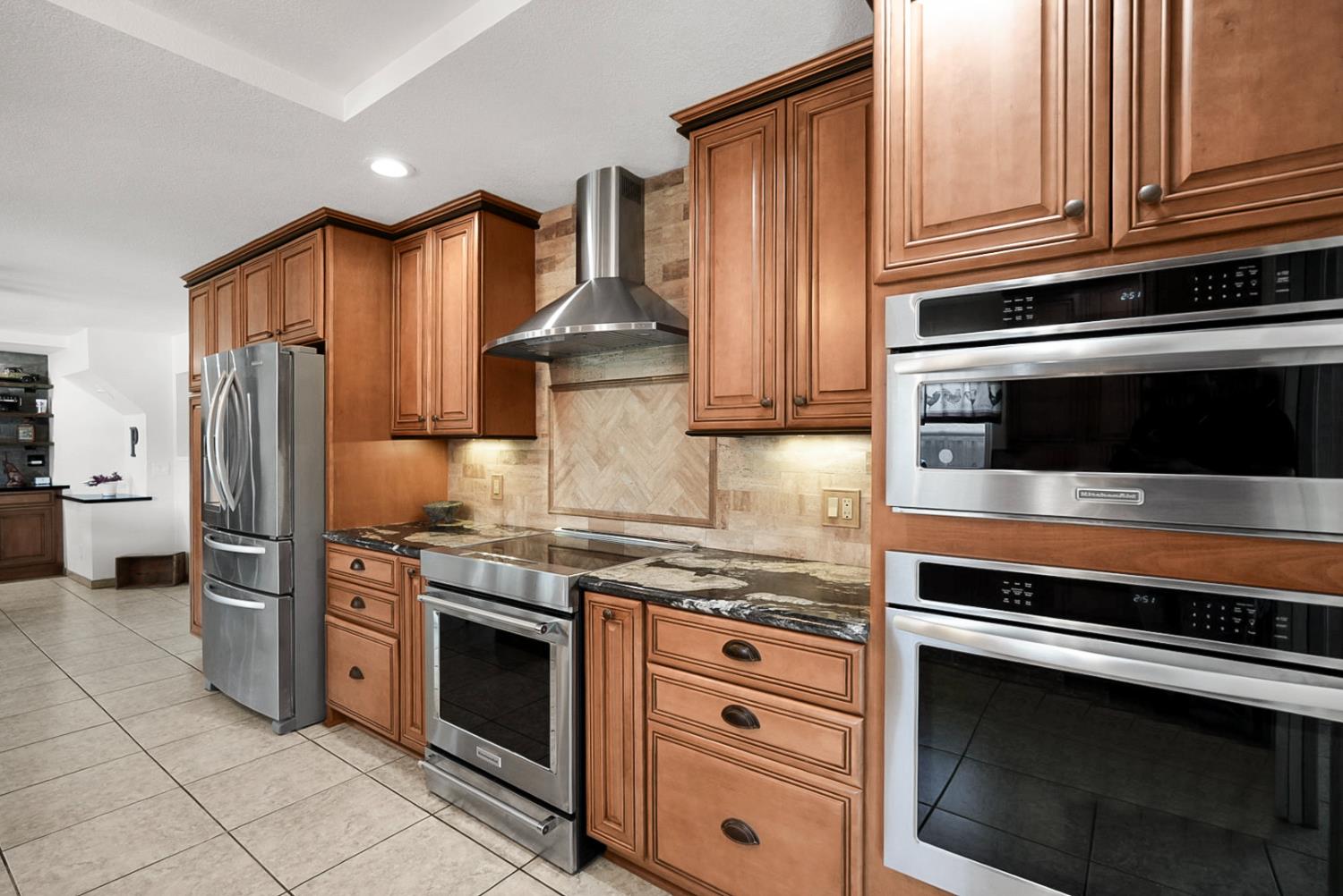 1945 Clemson Ct, Turlock, CA 95382