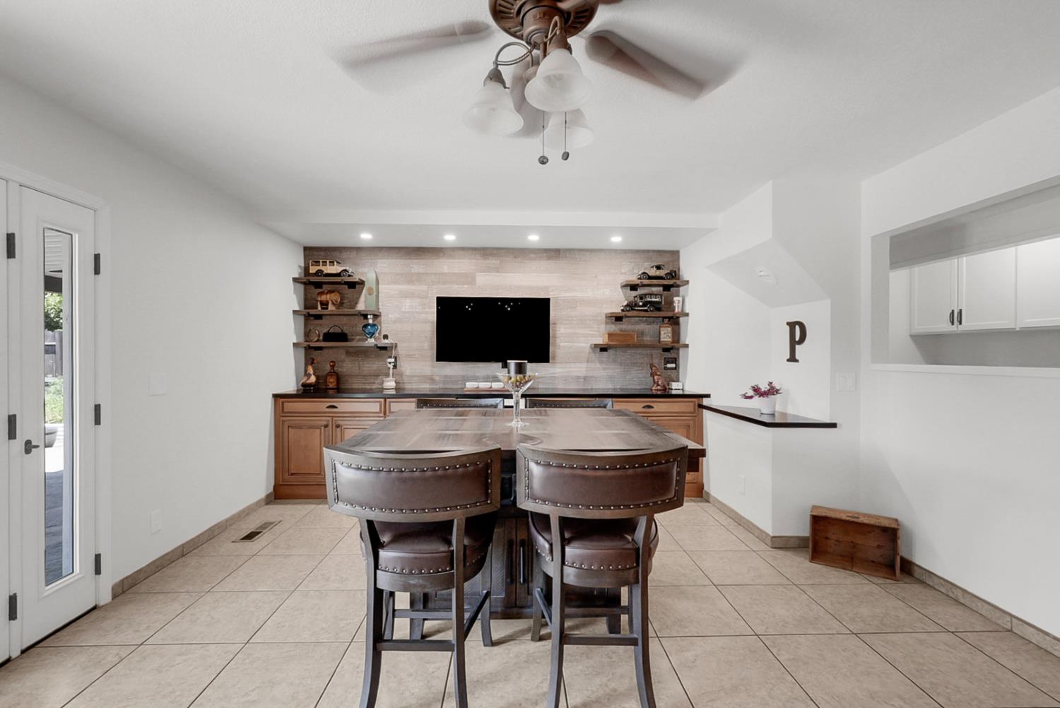 1945 Clemson Ct, Turlock, CA 95382
