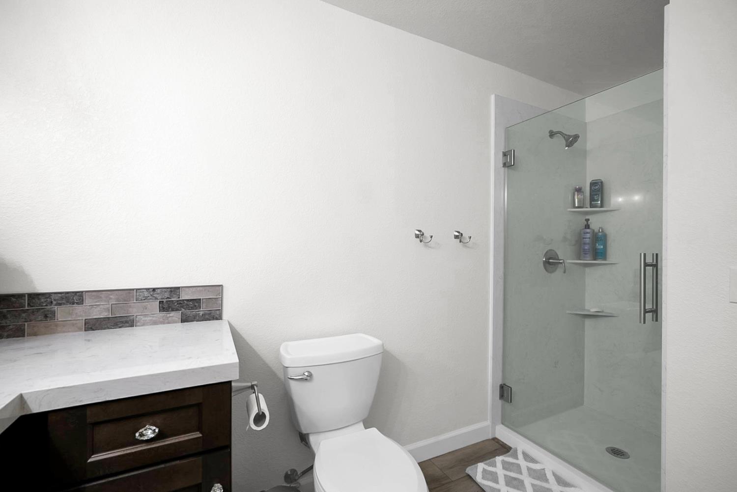 1945 Clemson Ct, Turlock, CA 95382