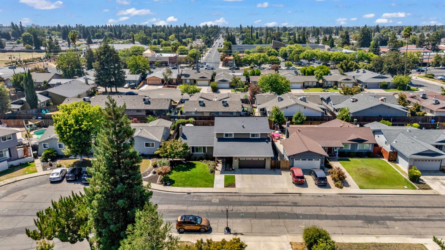 1945 Clemson Ct, Turlock, CA 95382