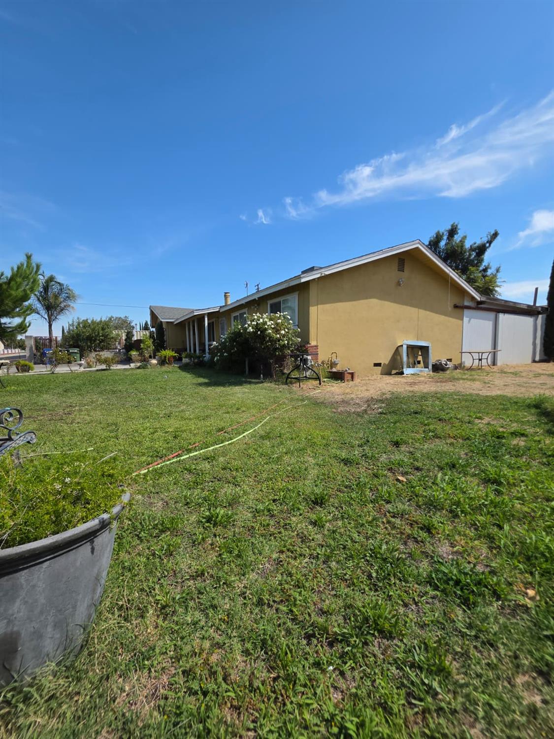 708 Avon St, Modesto, CA 95351