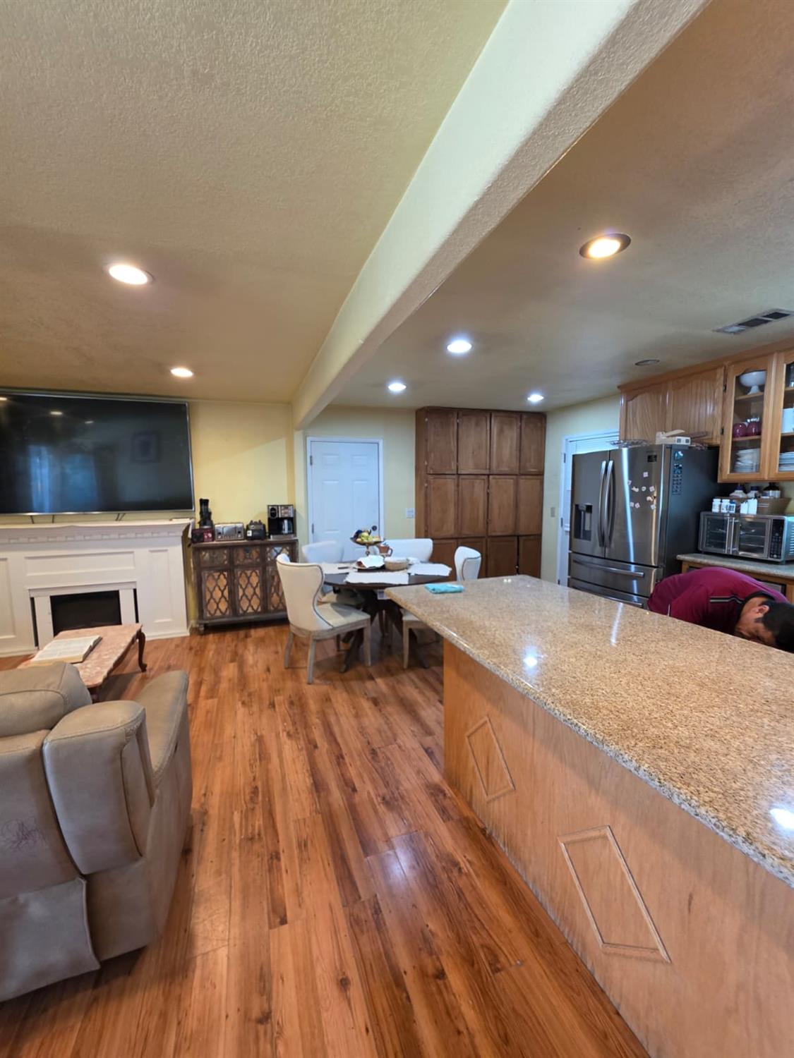 708 Avon St, Modesto, CA 95351
