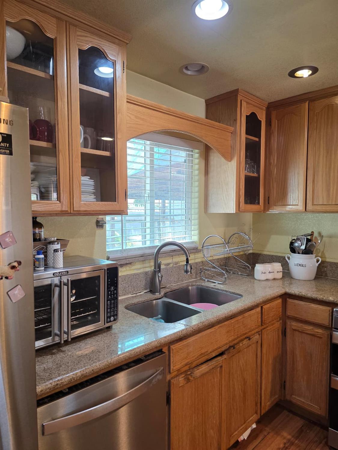 708 Avon St, Modesto, CA 95351
