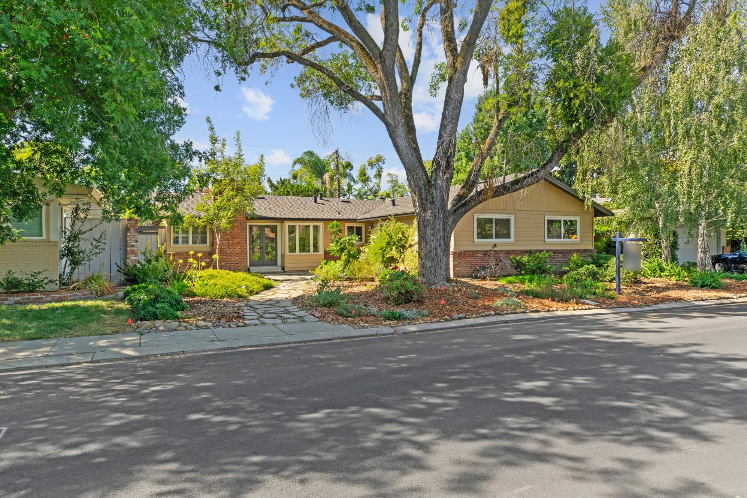 1418 Fordham Ave, Modesto, CA 95350
