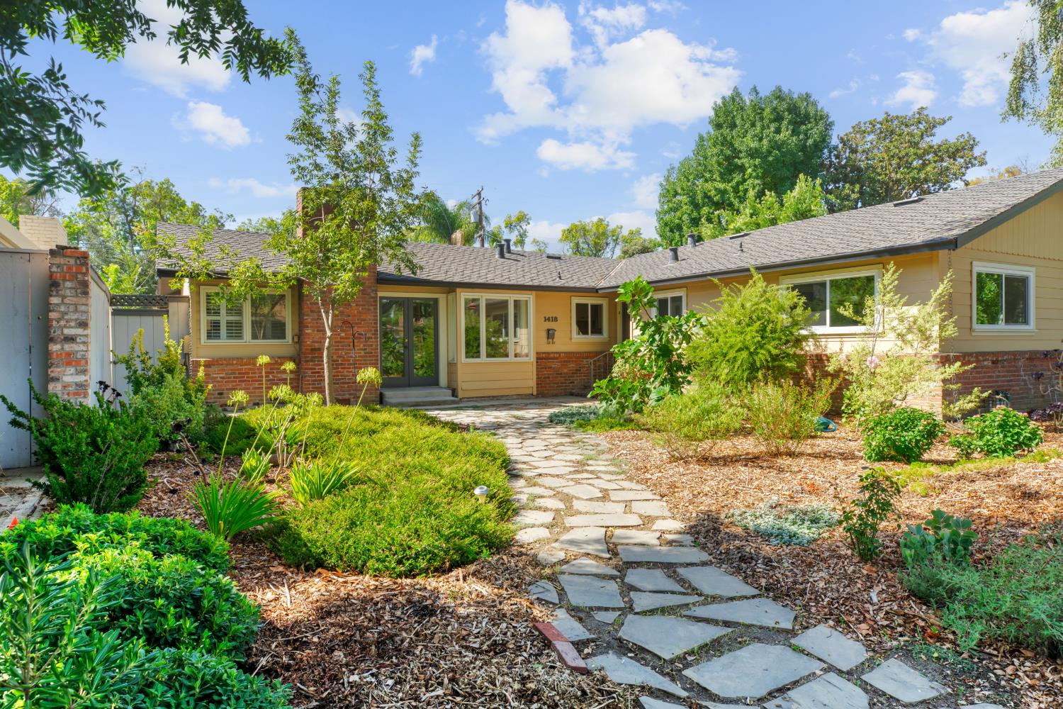 1418 Fordham Ave, Modesto, CA 95350