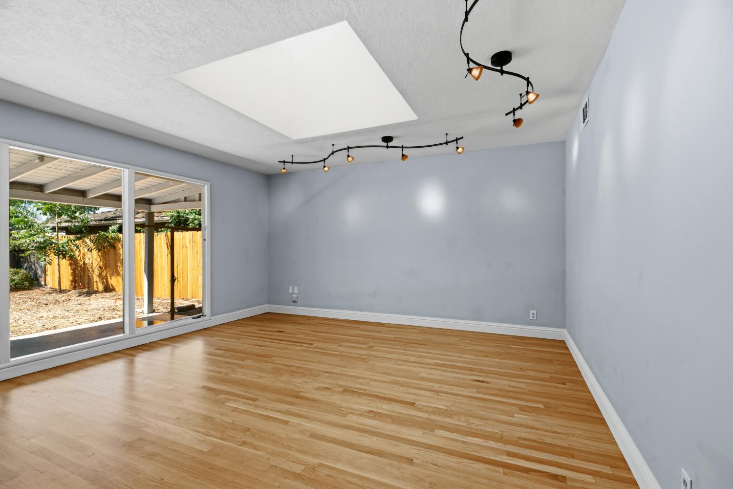 1418 Fordham Ave, Modesto, CA 95350