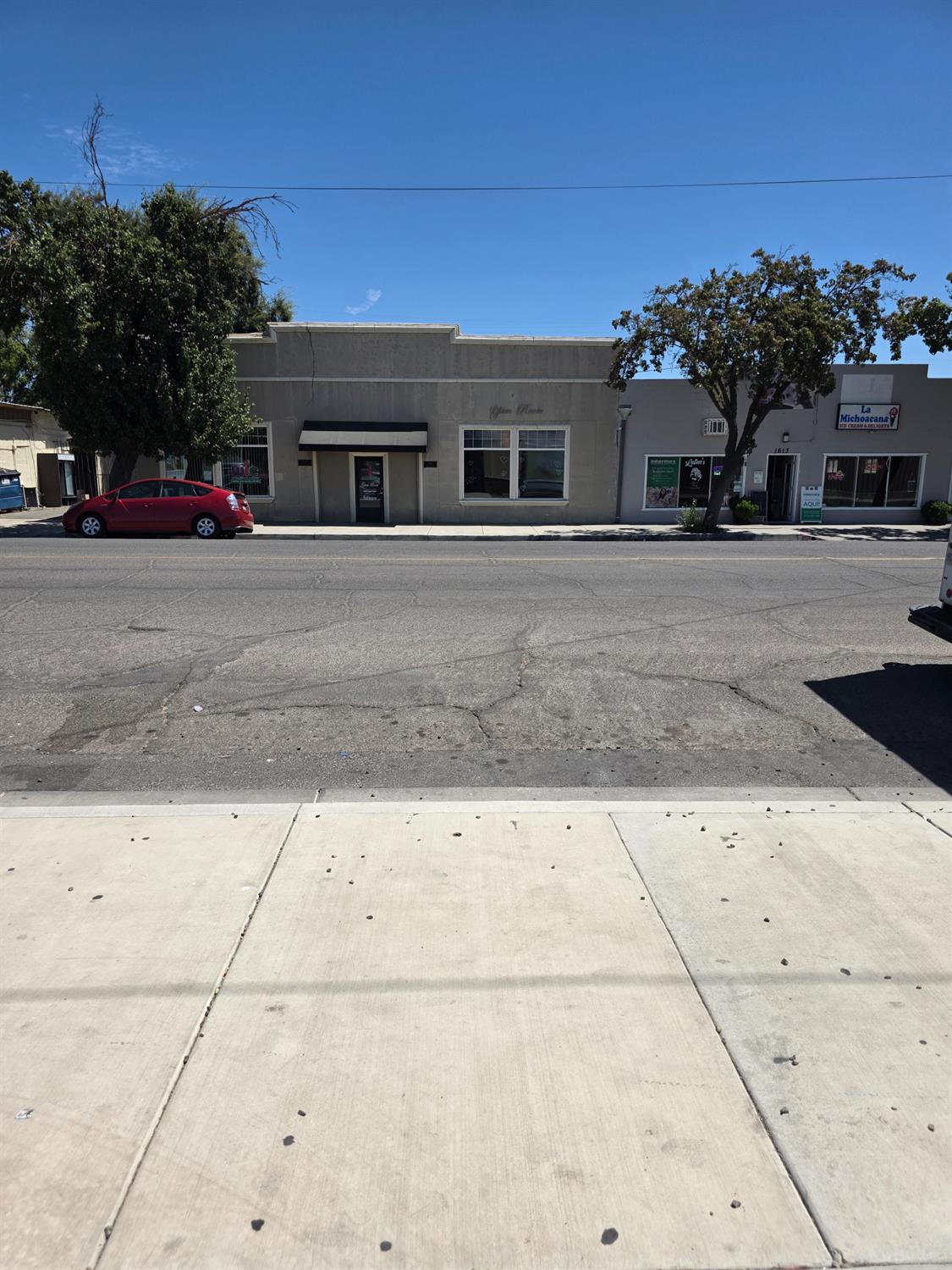 1607 center, Dos Palos, CA 93620