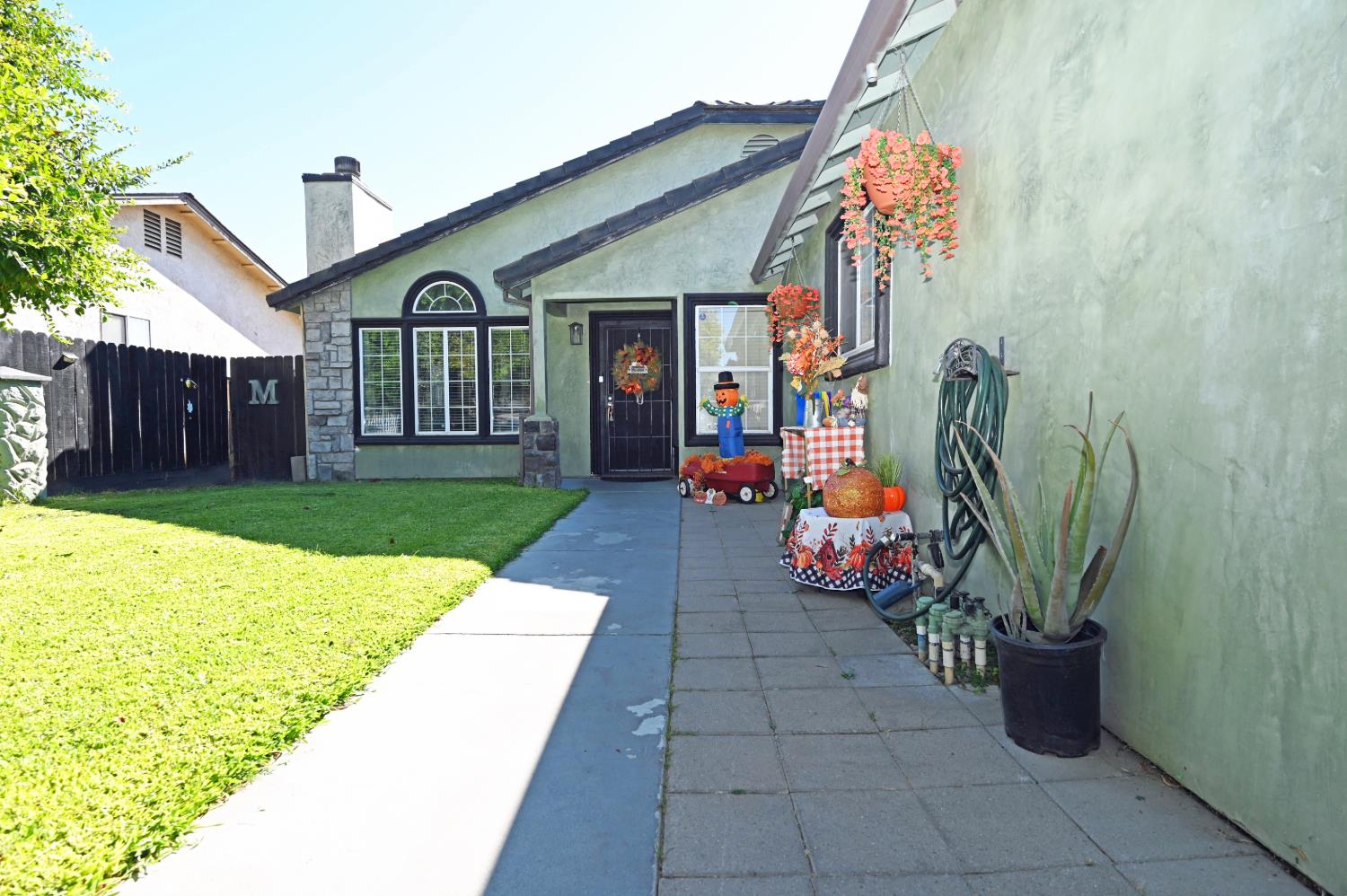 1902 Willert Dr, Turlock, CA 95380