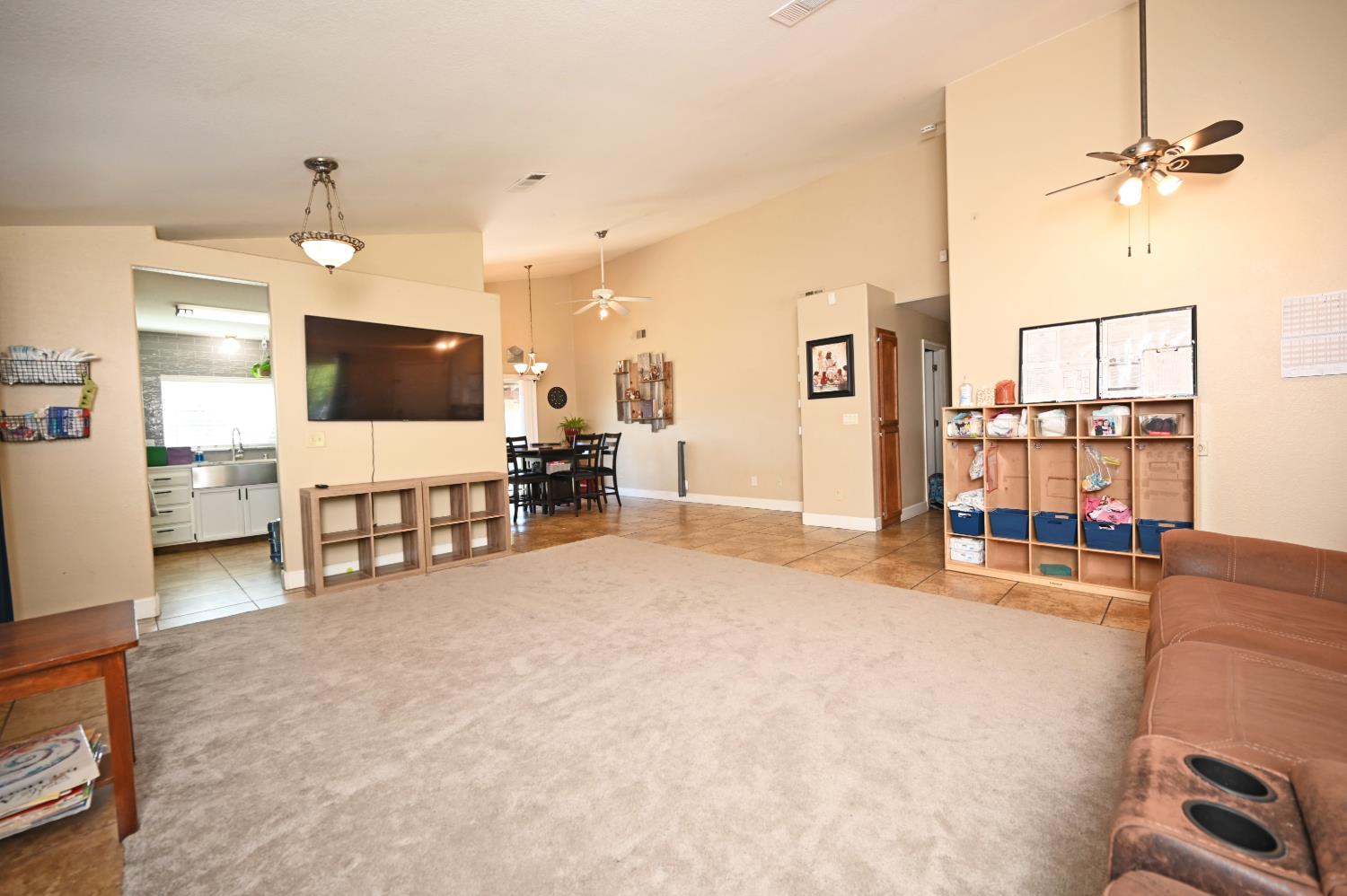 1902 Willert Dr, Turlock, CA 95380