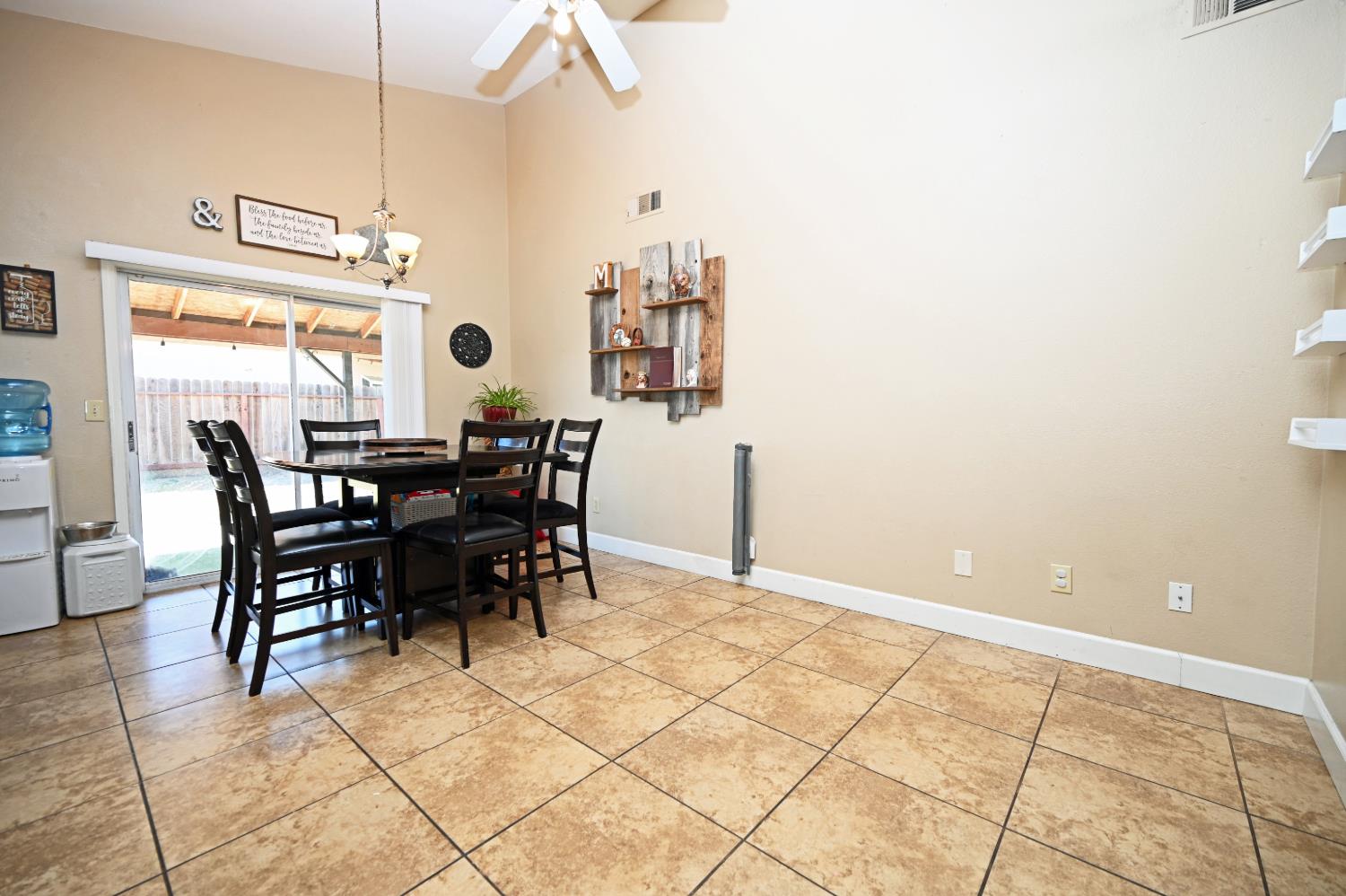 1902 Willert Dr, Turlock, CA 95380