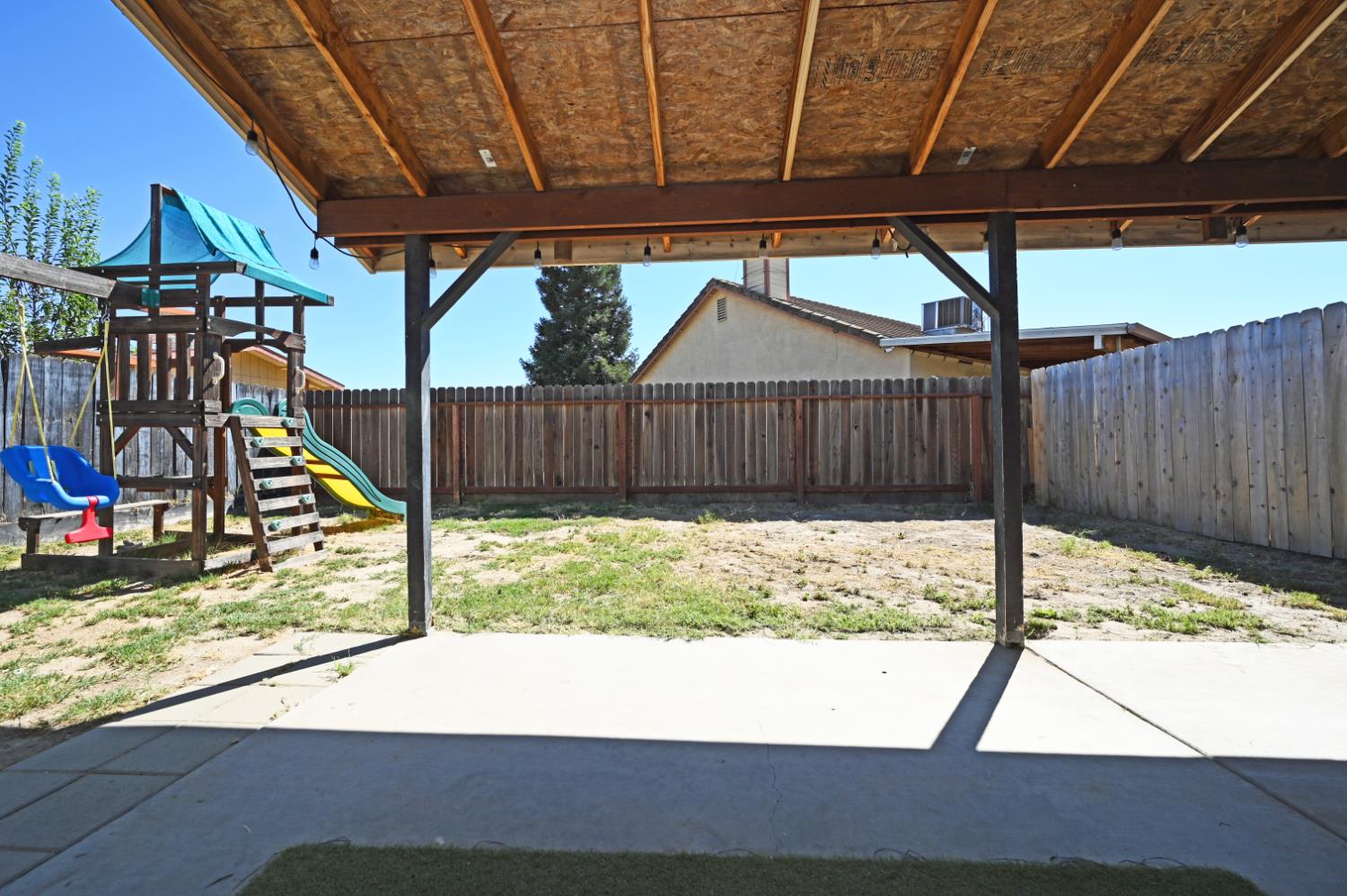 1902 Willert Dr, Turlock, CA 95380