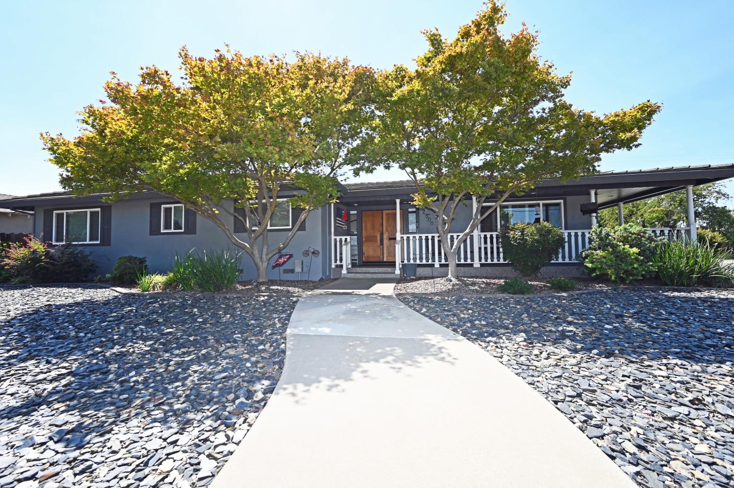2500 E Canal Dr, Turlock, CA 95380