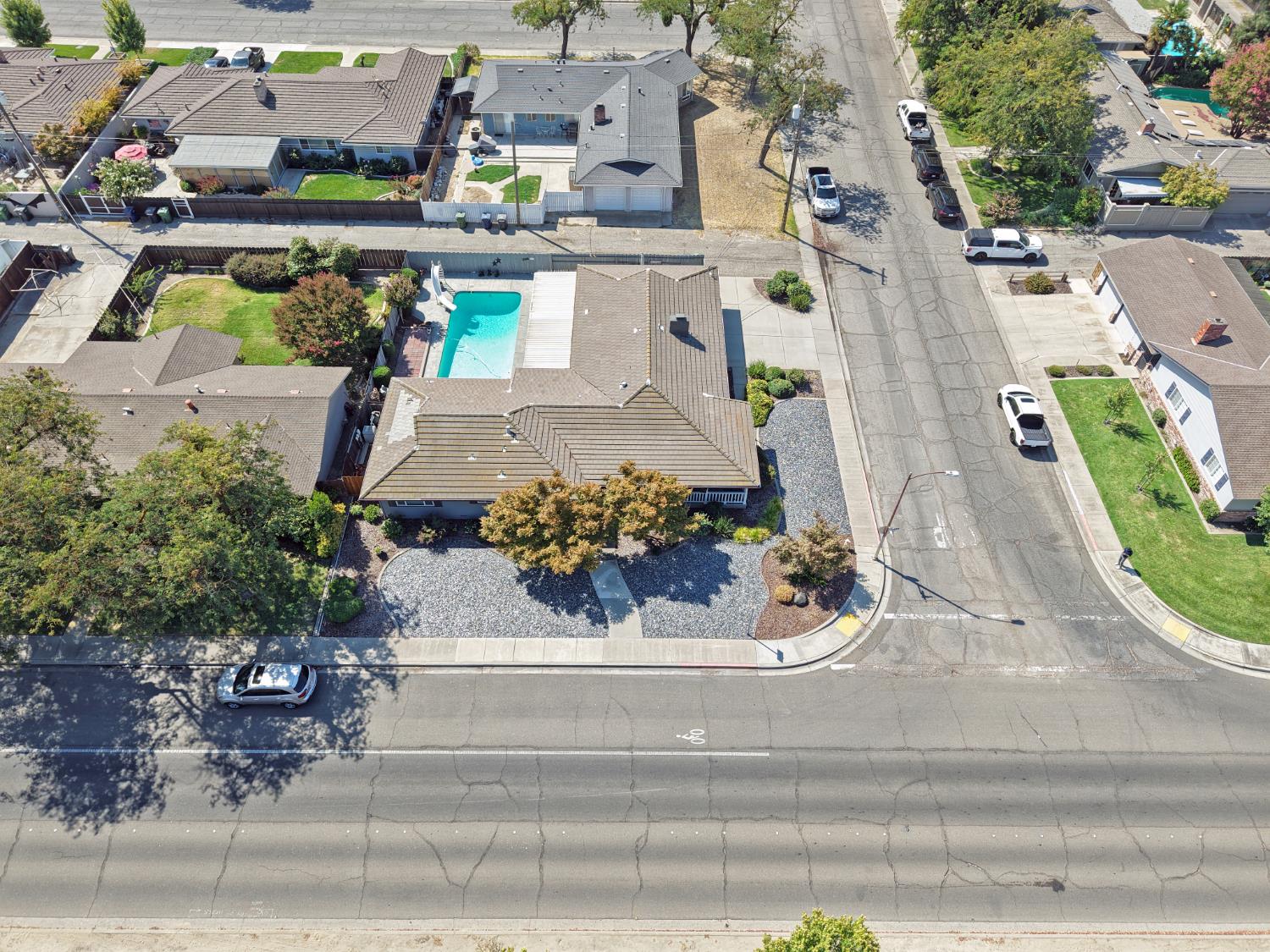 2500 E Canal Dr, Turlock, CA 95380