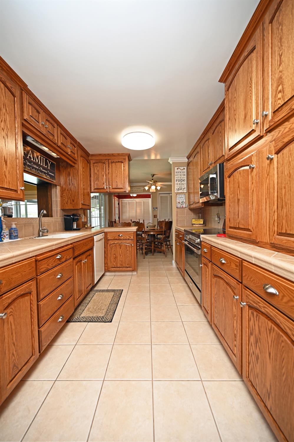 2500 E Canal Dr, Turlock, CA 95380