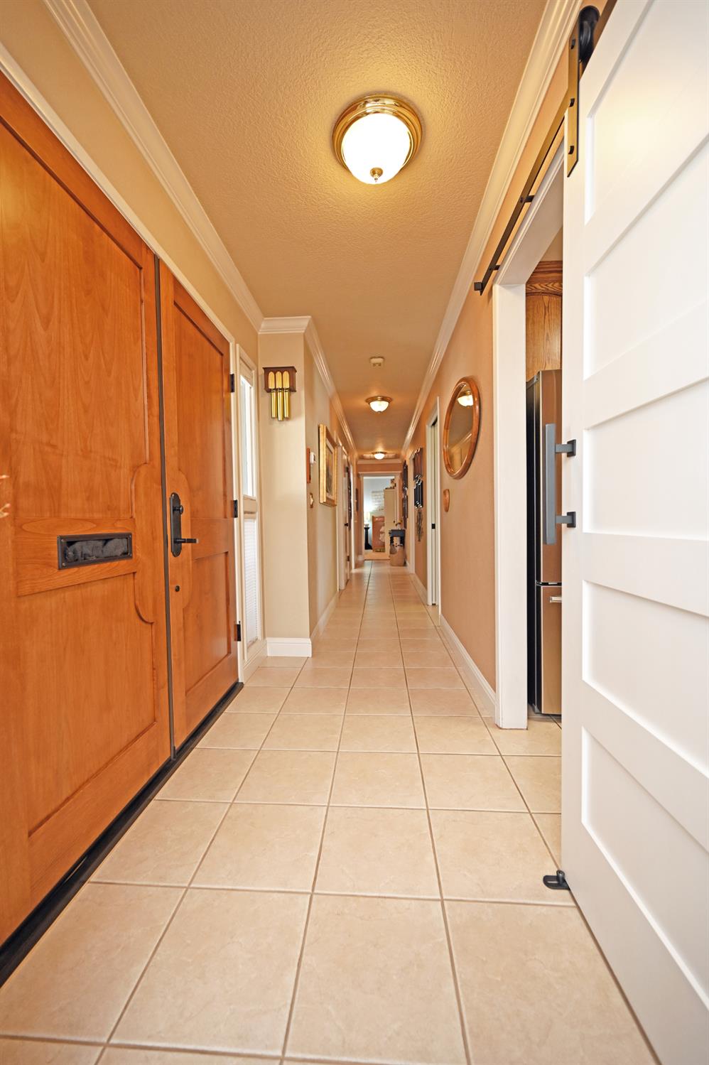 2500 E Canal Dr, Turlock, CA 95380
