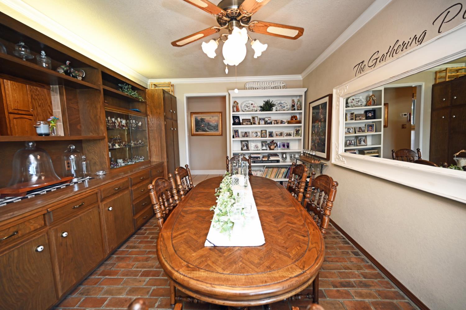 2500 E Canal Dr, Turlock, CA 95380