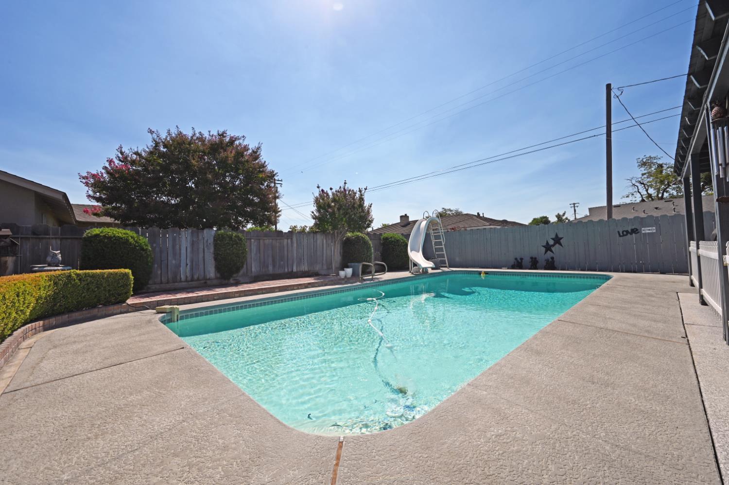 2500 E Canal Dr, Turlock, CA 95380