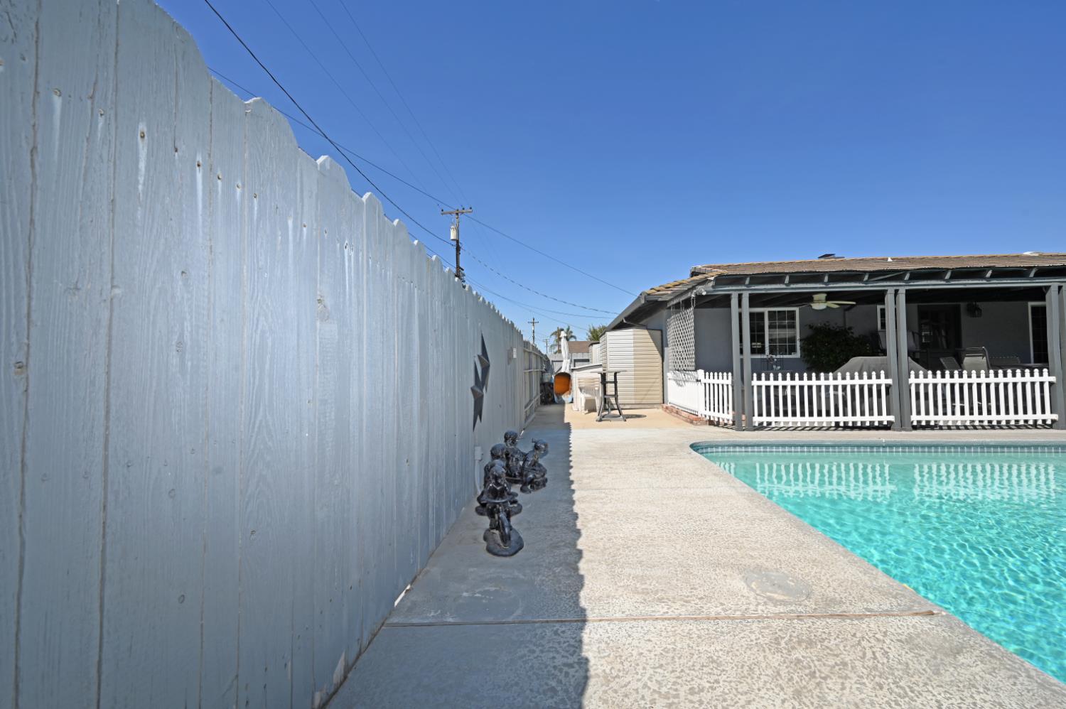 2500 E Canal Dr, Turlock, CA 95380