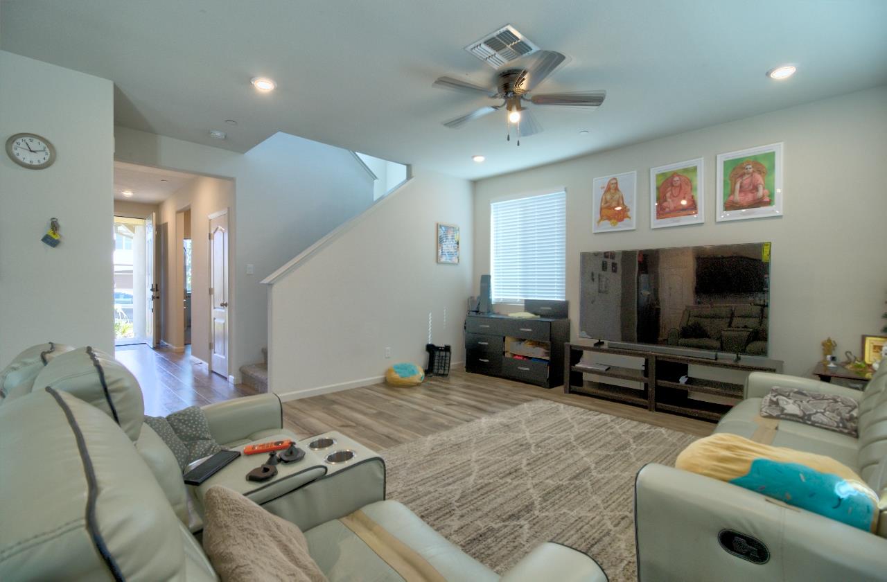 2952 Diablo View Dr, Manteca, CA 95337