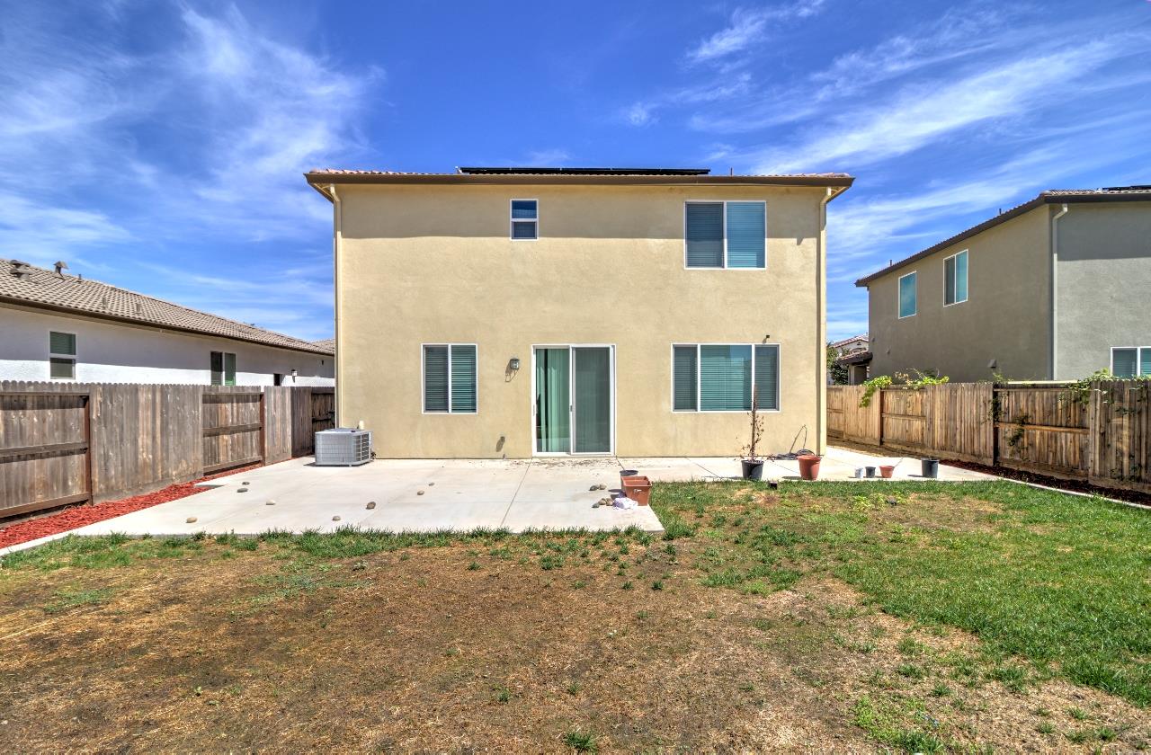 2952 Diablo View Dr, Manteca, CA 95337