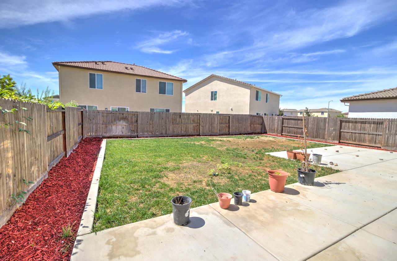 2952 Diablo View Dr, Manteca, CA 95337