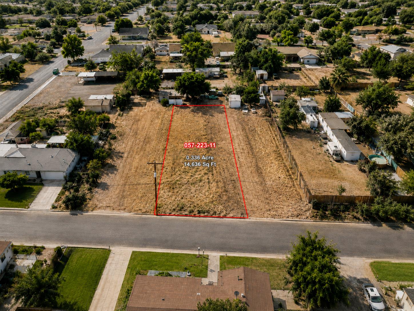 6657 De Woody Ave, Laton, CA 93242
