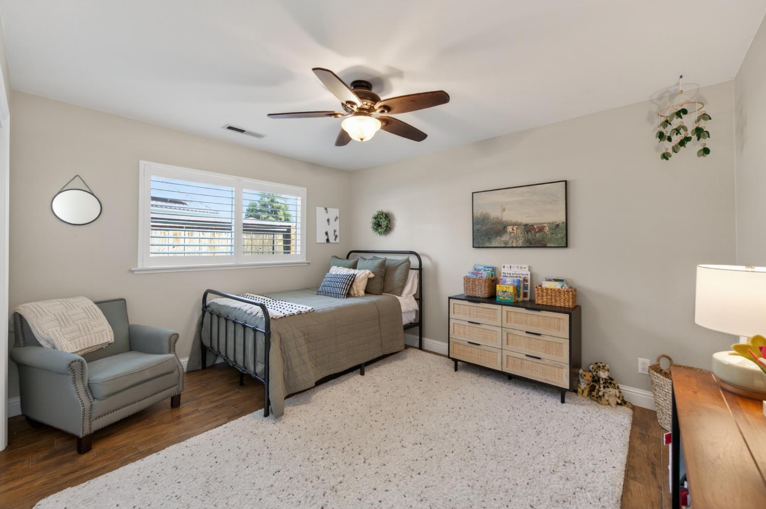 3055 Fairmont Ct, Madera, CA 93637