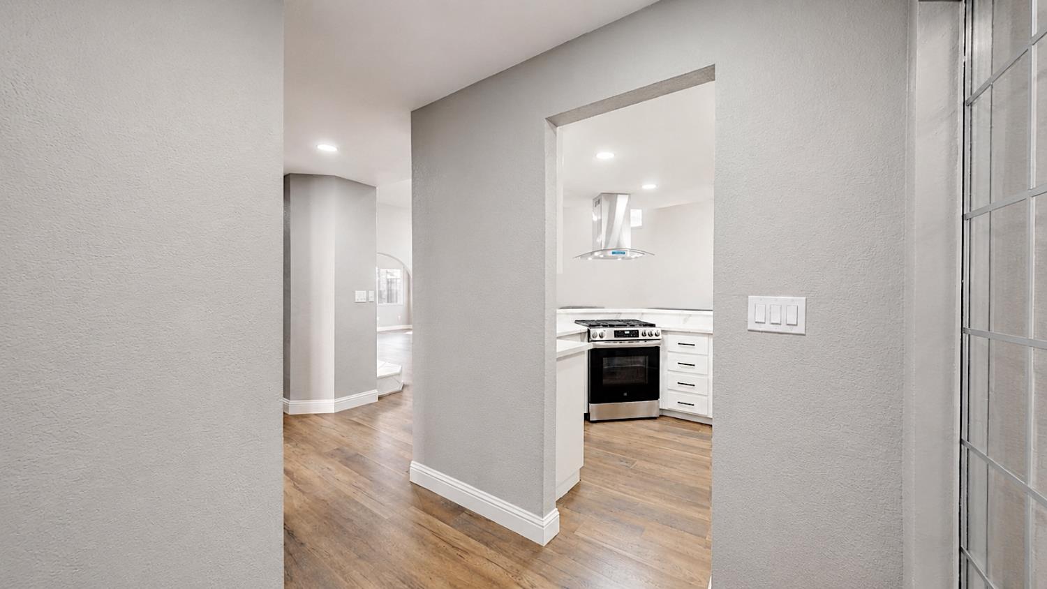 1516 January Dr, Modesto, CA 95358