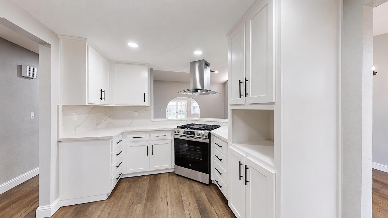1516 January Dr, Modesto, CA 95358