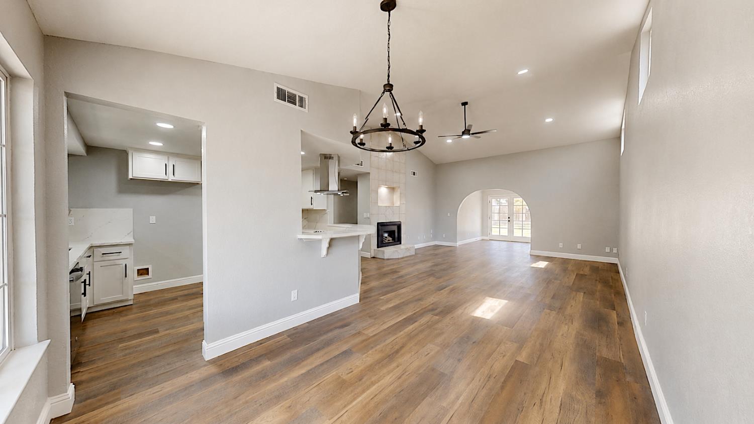1516 January Dr, Modesto, CA 95358