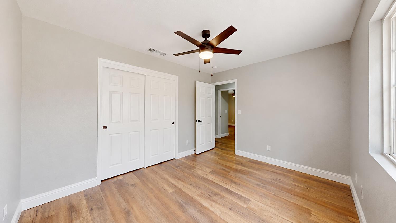1516 January Dr, Modesto, CA 95358