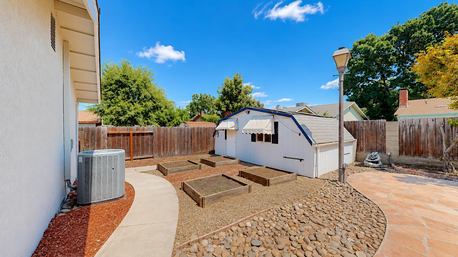 1516 January Dr, Modesto, CA 95358