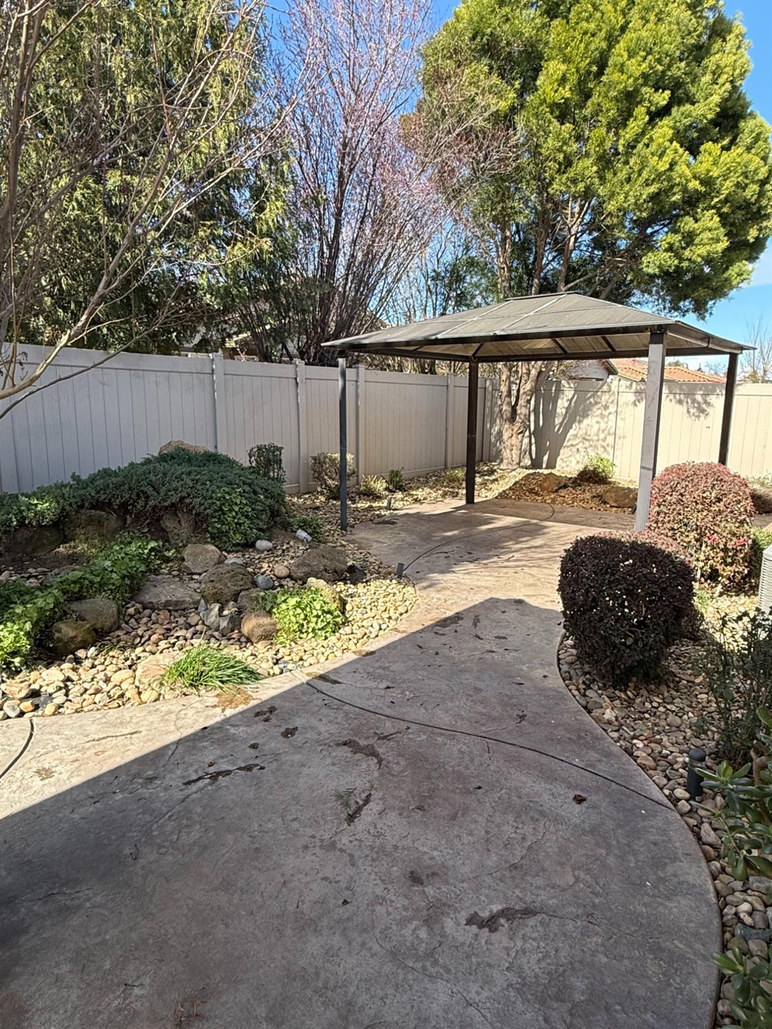 2443 Plumcreek, Manteca, CA 95336