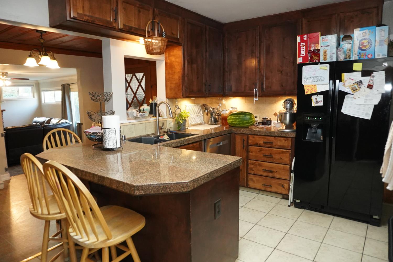 322 Lambuth Ave, Oakdale, CA 95361