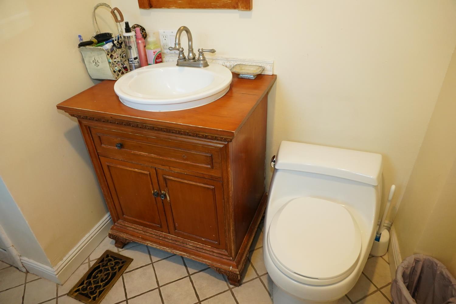 322 Lambuth Ave, Oakdale, CA 95361