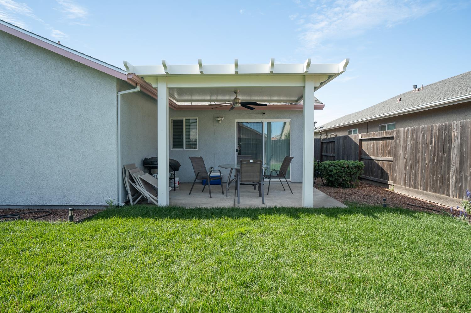 2136 W Pincay St, Merced, CA 95348