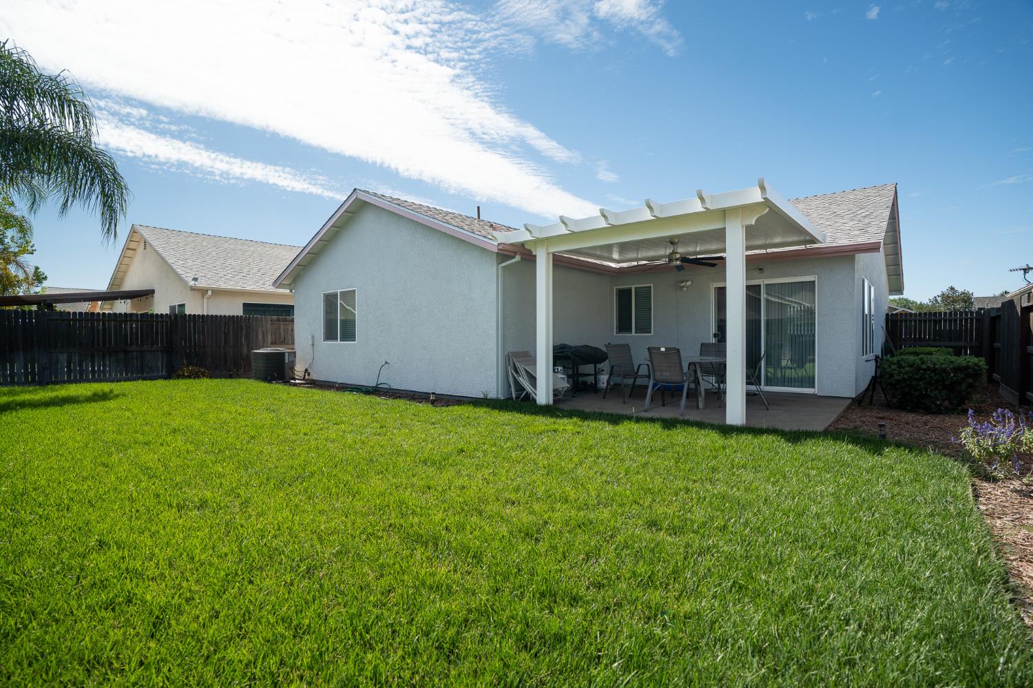 2136 W Pincay St, Merced, CA 95348