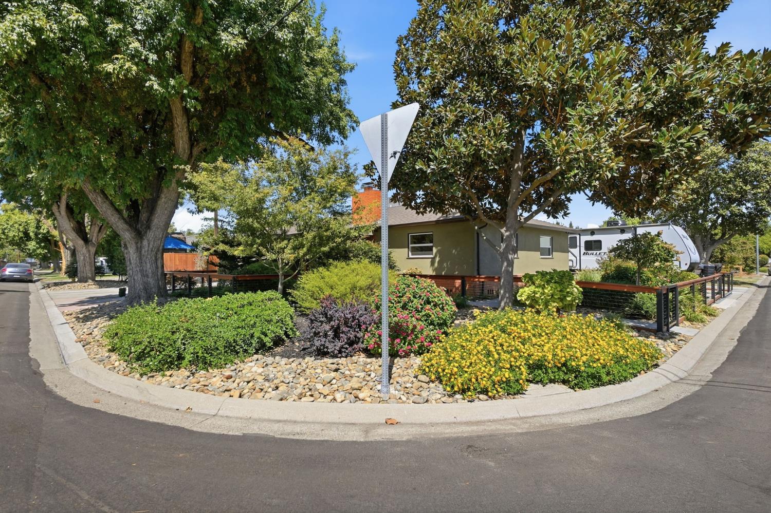805 Edison Ave, Modesto, CA 95350
