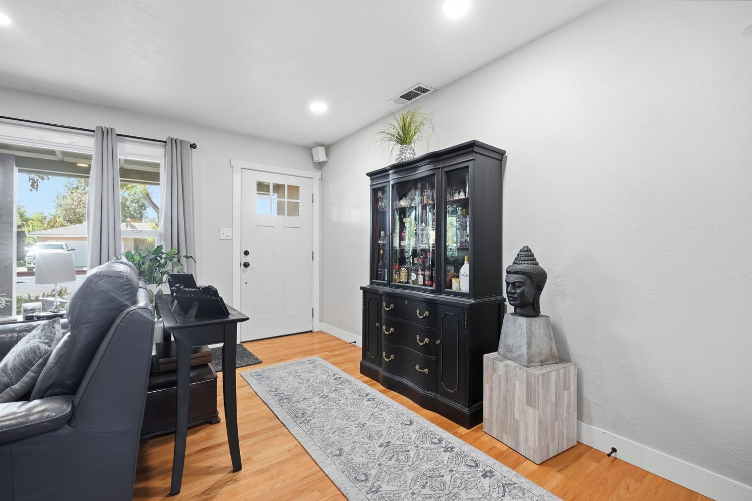 805 Edison Ave, Modesto, CA 95350